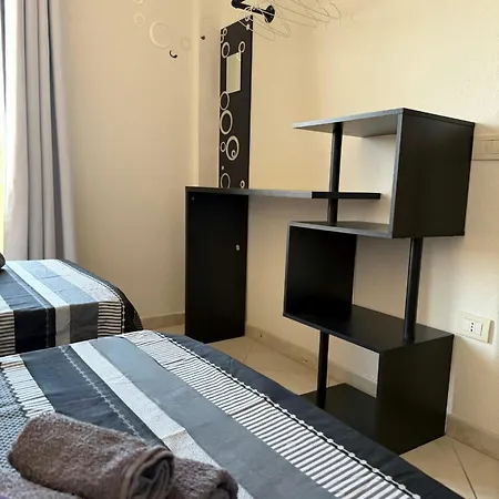 Dekag House فندق مبيت وإفطار أولبيا