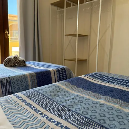 Dekag House فندق مبيت وإفطار أولبيا