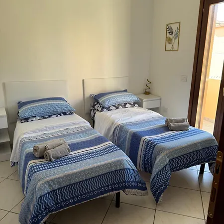 Dekag House فندق مبيت وإفطار