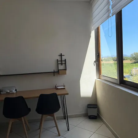 Bed & Breakfast Dekag House 4*