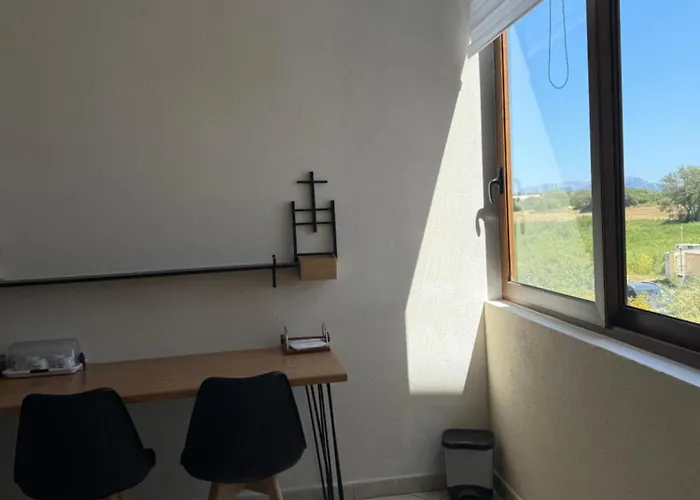 Bed & Breakfast Dekag House 4*