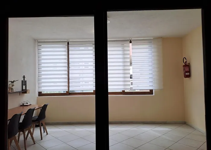 Dekag House Bed & Breakfast